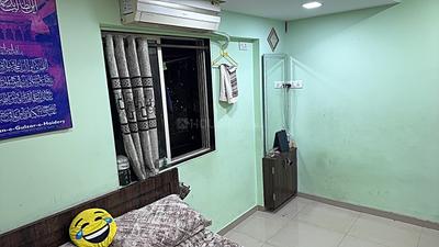 Bedroom Image of 612 Sq.ft 1 BHK Apartment / Flat for sale in Nagpada Mumbai for Rs. 9500000