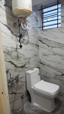 Bathroom Image of 799 Sq.ft 1 BHK Apartment / Flat for rent in Bommanahalli Bengaluru for Rs. 25899