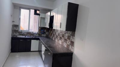 Kitchen Image of 740 Sq.ft 2 BHK Apartment / Flat for rent in Signature Global Andour Heights, Sector 71 Gurgaon for Rs. 24900