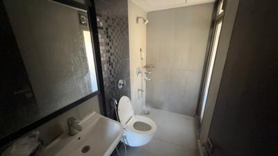 Bathroom Image of 720 Sq.ft 1 BHK Apartment / Flat for rent in Lodha Splendora, Thane West Thane for Rs. 22000