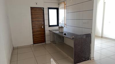 Kitchen Image of 615 Sq.ft 2 BHK Apartment / Flat for rent in Dharti Panchvati Elegance, Vatva Ahmedabad for Rs. 10000