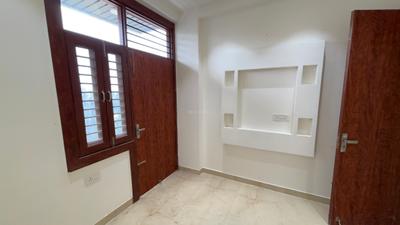 Bedroom Image of 950 Sq.ft 2 BHK Builder Floor for sale in Shalimar Garden Ghaziabad for Rs. 4300000