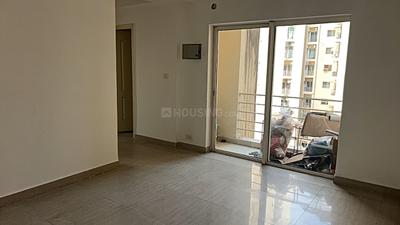 Living Room Image of 924 Sq.ft 2 BHK Apartment / Flat for sale in Paras Tierea, Sector 137 Noida for Rs. 8000000