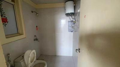 Image of 1080 Sq.ft 2 BHK Apartment / Flat for rent in Pyramid Urban Homes, Sector 70A, Gurgaon for Rs. 22000