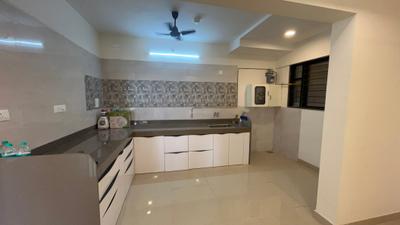 Kitchen Image of 1200 Sq.ft 3 BHK Apartment / Flat for rent in Riverview Falcon Towers At Riverview City, Loni Kalbhor Pune for Rs. 30000