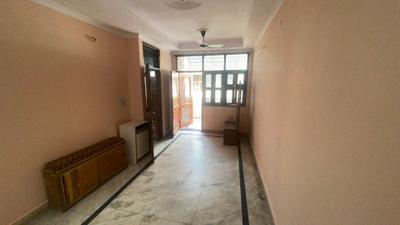 Living Room Image of 720 Sq.ft 2 BHK Independent House for rent in Mukherjee Nagar New Delhi for Rs. 26000