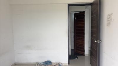Bedroom Image of 800 Sq.ft 2 BHK Apartment / Flat for rent in Om Paraiso, Mothi Desai Gaon Thane for Rs. 21000
