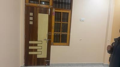 Bedroom Image of 1000 Sq.ft 2 BHK Builder Floor for rent in Indira Nagar Lucknow for Rs. 16500