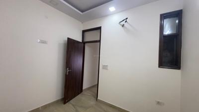 Bedroom Image of 350 Sq.ft 1 BHK Builder Floor for sale in Sector 8 Rohini New Delhi for Rs. 3850000