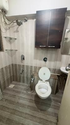 Image of 940 Sq.ft 3 BHK Apartment / Flat for sale in Raja Saptaratna Towers, Malad West, Mumbai for Rs. 24600000