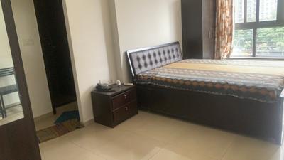 Bedroom Image of 520 Sq.ft 1 RK Apartment / Flat for rent in Amanora Future Towers, Hadapsar Pune for Rs. 28000