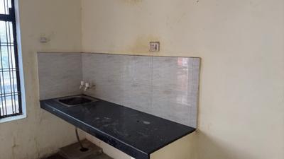 Kitchen Image of 2200 Sq.ft 2 BHK Builder Floor for rent in Matiyari Lucknow for Rs. 12000