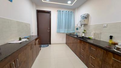 Kitchen Image of 1000 Sq.ft 1 BHK Apartment / Flat for rent in Mahalakshmi Nagar Indore for Rs. 30000