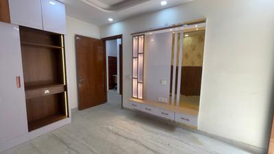 Bedroom Image of 1450 Sq.ft 4 BHK Apartment / Flat for sale in Sector 4 Rohini New Delhi for Rs. 12500000