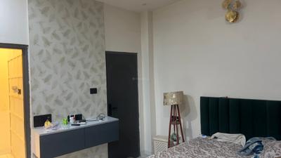 Bedroom Image of 3200 Sq.ft 5 BHK Independent House for sale in Chipiyana Buzurg Ghaziabad for Rs. 20000000