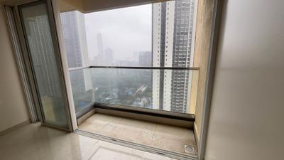 Balcony Image of 921 Sq.ft 2 BHK Apartment / Flat for sale in Sheth Montana, Mulund West Mumbai for Rs. 22000000