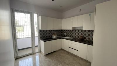 Kitchen Image of 1600 Sq.ft 3 BHK Builder Floor for rent in Karkardooma New Delhi for Rs. 65000