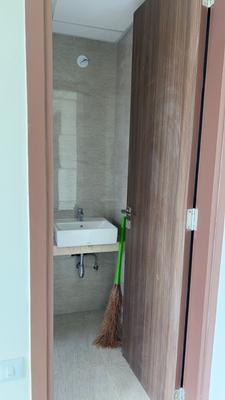 Image of 2250 Sq.ft 3.5 BHK Apartment / Flat for sale in Sheth Auris Serenity, Malad West, Mumbai for Rs. 68000000