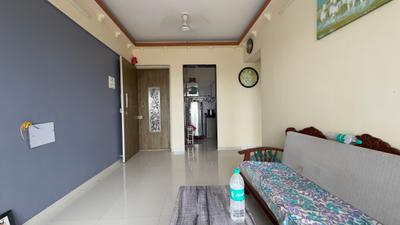 Living Room Image of 645 Sq.ft 1 BHK Apartment / Flat for sale in M Baria Bldg No 1 M Baria Everest, Virar West Virar for Rs. 4750000