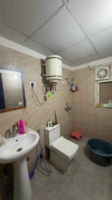 Image of 949 Sq.ft 2 BHK Apartment / Flat for rent in Gardenia Golf City, Sector 75, Noida for Rs. 35000
