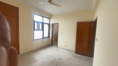 Bedroom Image of 2250 Sq.ft 2 BHK Builder Floor for sale in Saffron Kanishka Tower, Ashoka Enclave Faridabad for Rs. 9000000
