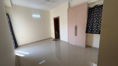Bedroom Image of 2135 Sq.ft 4 BHK Apartment / Flat for rent in Amrapali Verona Heights, Noida Extension Greater Noida for Rs. 35000
