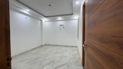 Bedroom Image of 2100 Sq.ft 4 BHK Builder Floor for sale in Sector 104 Noida for Rs. 13500000