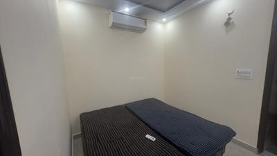 Bedroom Image of 600 Sq.ft 1 BHK Builder Floor for rent in Patel Nagar New Delhi for Rs. 18400