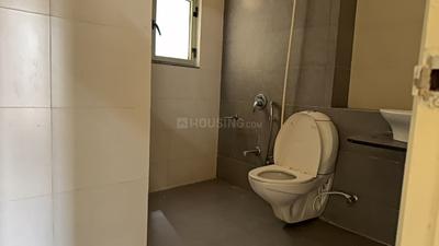 Image of 1850 Sq.ft 3 BHK Apartment / Flat for rent in Adani The Meadows, Shantigram, Ahmedabad for Rs. 44000