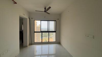 Living Room Image of 750 Sq.ft 1.5 BHK Apartment / Flat for sale in Runwal Gardens Phase I, Dombivli East Thane for Rs. 5500000
