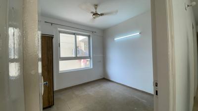 Bedroom Image of 950 Sq.ft 3 BHK Apartment / Flat for rent in PR7 Airport Road Zirakpur for Rs. 22500