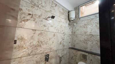 Bathroom Image of 300 Sq.ft 1 RK Builder Floor for rent in Scheme No 113 Indore for Rs. 14500