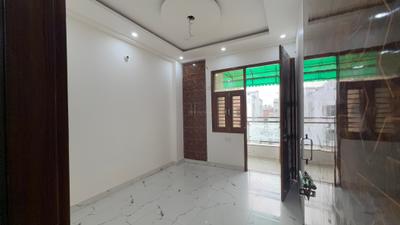 Bedroom Image of 540 Sq.ft 2 BHK Builder Floor for rent in Dwarka Mor New Delhi for Rs. 14500