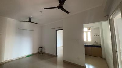 Living Room Image of 930 Sq.ft 2 BHK Apartment / Flat for rent in Habitech Panchtatva Phase 1, Noida Extension Greater Noida for Rs. 16980