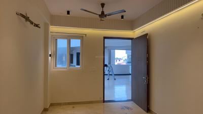 Living Room Image of 1450 Sq.ft 3 BHK Apartment / Flat for rent in Indira Nagar Lucknow for Rs. 24000