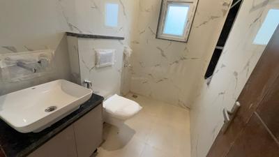 Bathroom Image of 550 Sq.ft 1 BHK Builder Floor for rent in Sector 51 Gurgaon for Rs. 40000