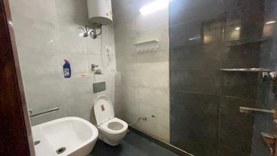 Image of 900 Sq.ft 2 BHK Builder Floor for rent in Subhash Nagar, New Delhi for Rs. 39500