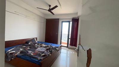Bedroom Image of 1040 Sq.ft 2 BHK Apartment / Flat for rent in Logix Blossom County, Sector 137 Noida for Rs. 40000