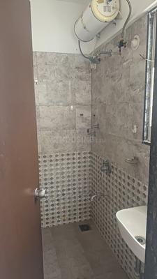 Bathroom Image of 550 Sq.ft 1 BHK Apartment / Flat for sale in Pristine Viva, Mohammed Wadi Pune for Rs. 3800000