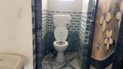 Bathroom Image of 420 Sq.ft 1 BHK Apartment / Flat for sale in Keshtopur Kolkata for Rs. 1600000