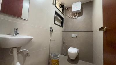 Bathroom Image of 850 Sq.ft 1 BHK Apartment / Flat for rent in R.K. Hegde Nagar Bengaluru for Rs. 18000