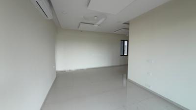 Living Room Image of 1200 Sq.ft 3 BHK Apartment / Flat for sale in Kalpataru Magnus, Bandra East Mumbai for Rs. 65000000
