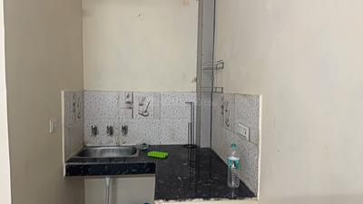 Kitchen Image of 650 Sq.ft 1 BHK Independent House for rent in Patel Nagar New Delhi for Rs. 18500