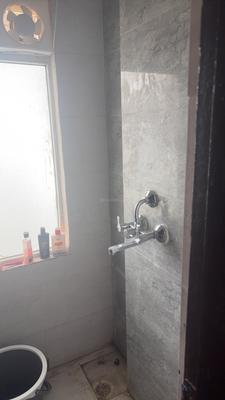 Bathroom Image of 650 Sq.ft 1 BHK Independent House for rent in Tech Zone Greater Noida for Rs. 15000
