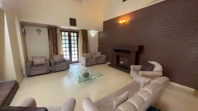 Living Room Image of 5000 Sq.ft 5 BHK Villa for rent in Amar Cottage, Hadapsar Pune for Rs. 160000