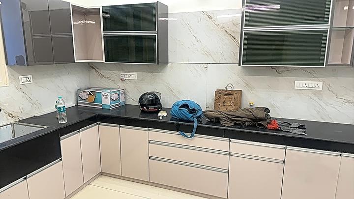 NEW SUNNY ENCLAVE Main Image 1