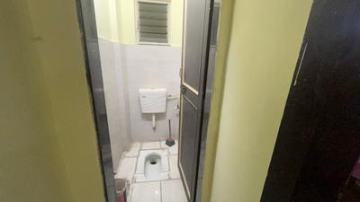 Bathroom Image of 600 Sq.ft 1 BHK Apartment / Flat for rent in Wakad Pune for Rs. 22000