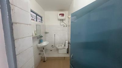 Image of 1250 Sq.ft 2 BHK Builder Floor for rent in Sikandra, Agra for Rs. 14000