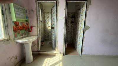 Bathroom Image of 500 Sq.ft 1 BHK Apartment / Flat for sale in Hanuman Nagar Patna for Rs. 5800000