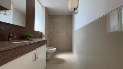 Image of 1900 Sq.ft 3 BHK Apartment / Flat for sale in Emaar Palm Gardens, Sector 83, Gurgaon for Rs. 23550000